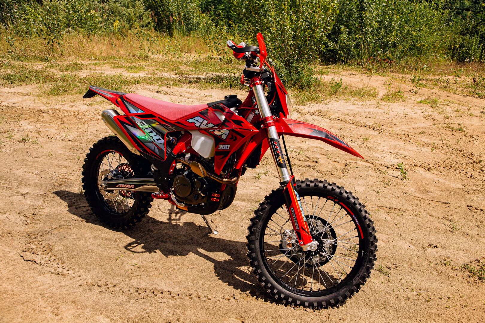  CRUS YBS300
