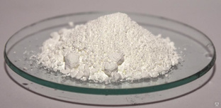 Оксид цинка - бесцветный кристаллический порошок (кристаллы гексагональной сингонии), нерастворимый в воде, желтеющий при нагревании. В природе встречается в виде минерала цинкита.
Химическая формула ZnO
ГОСТ 10262-73 