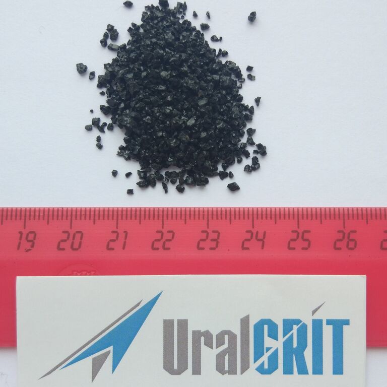 Песок шлаковый (купершлак Уралгрит), фракция 0,5-2,5 мм
