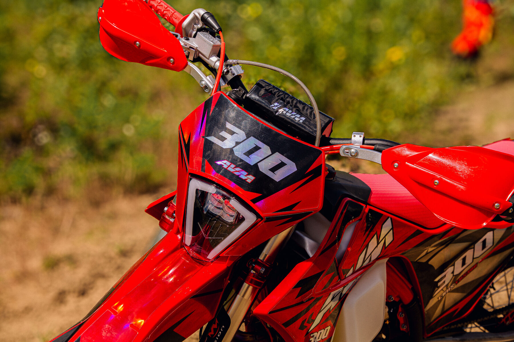  CRUS YBS300