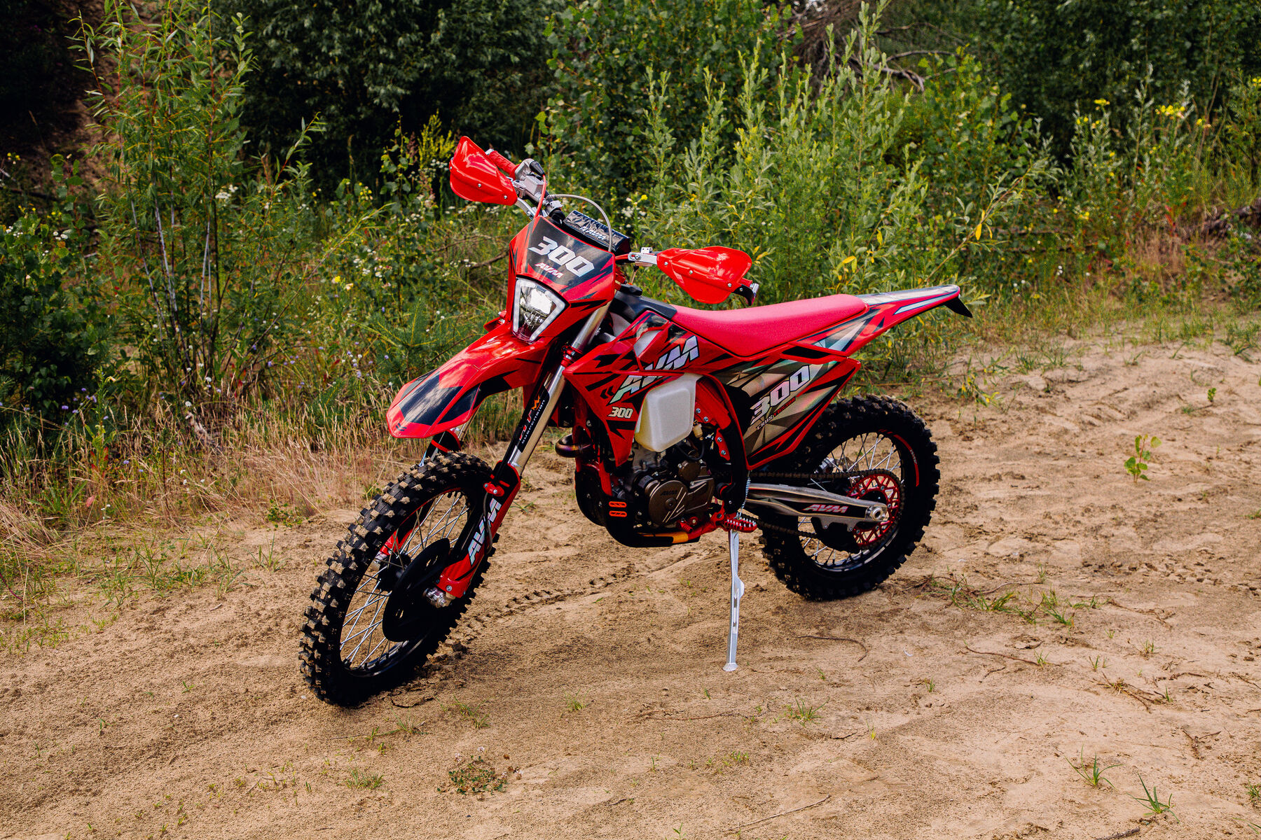  CRUS YBS300